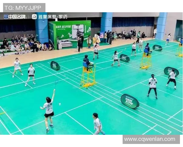 成都羽毛球队在冠军赛中的团队协作展现出色值得赞赏